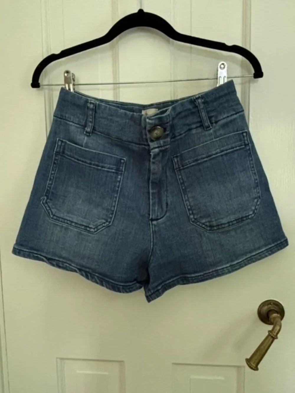 Maeve Colette short | 27